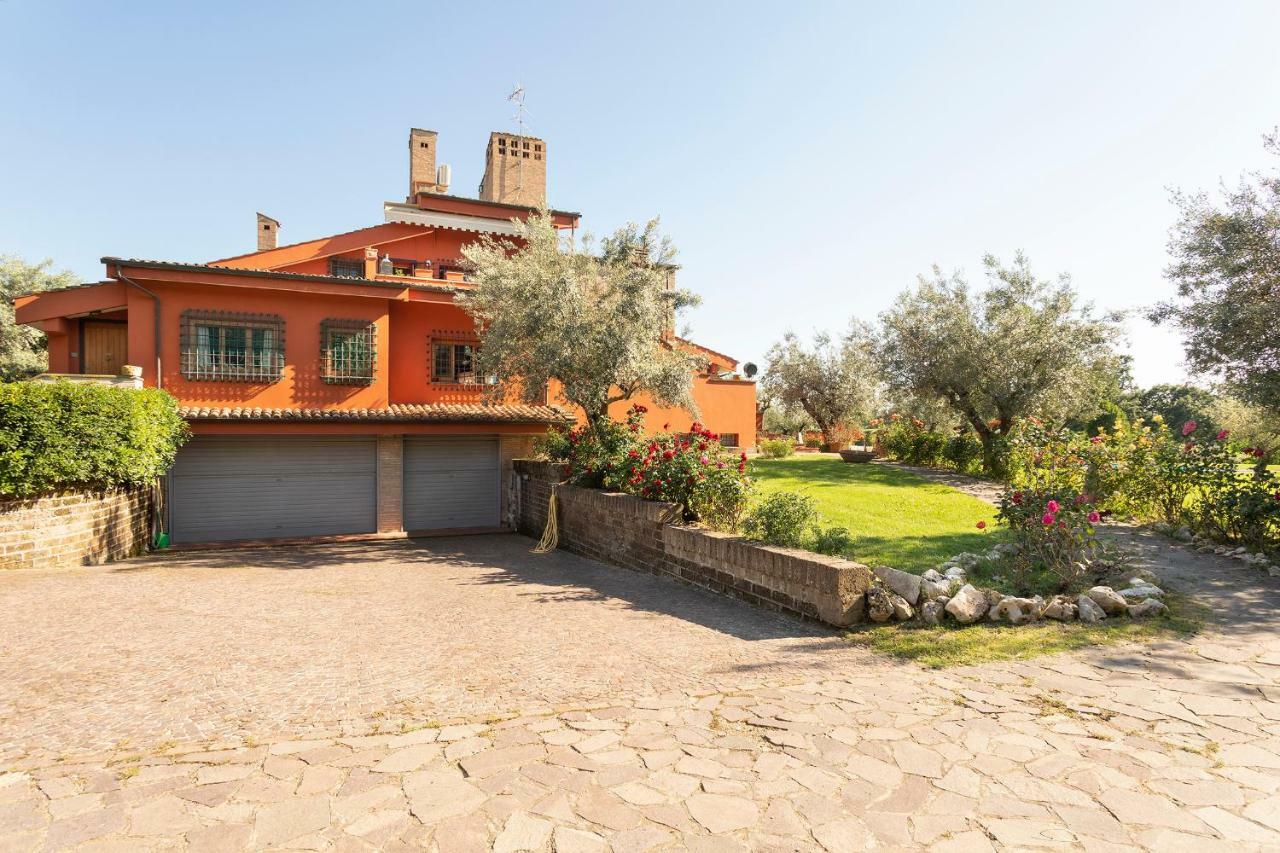 Casale Torre San Giovanni Villa In Via Della Marcigliana מראה חיצוני תמונה