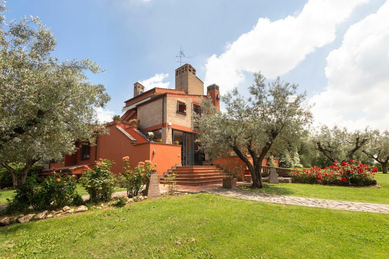 Casale Torre San Giovanni Villa In Via Della Marcigliana מראה חיצוני תמונה